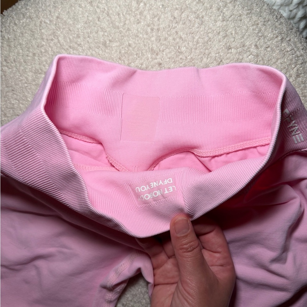 DFYNE Impact Shorts Light Rose Pink M 6.5 - Picture 3 of 3